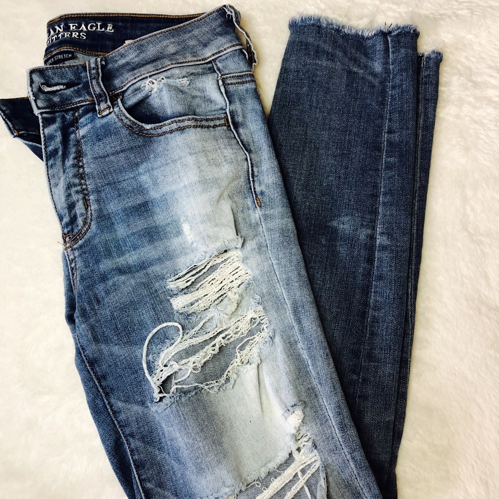 AE Distressed Jeans